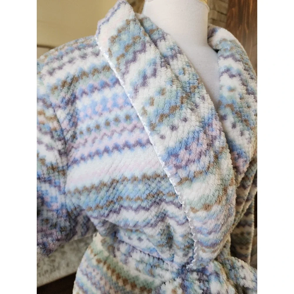 Carole Hochman Live Well Sleep Well Womens XL‎ Plush Fleece Robe Pastel Chevron